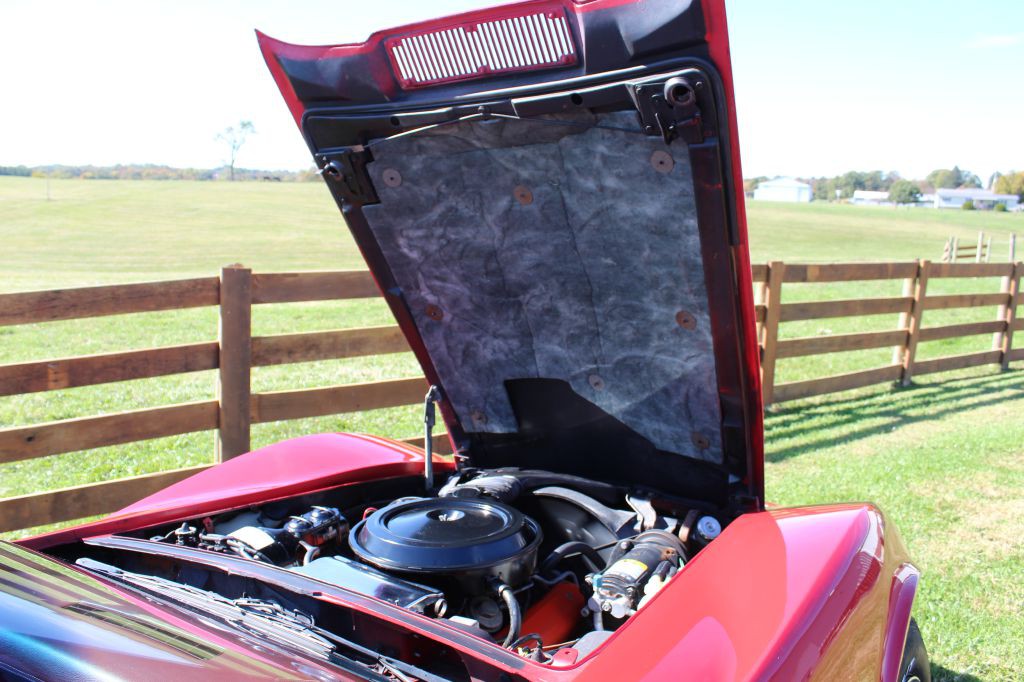 1976 Chevrolet Corvette Image 16