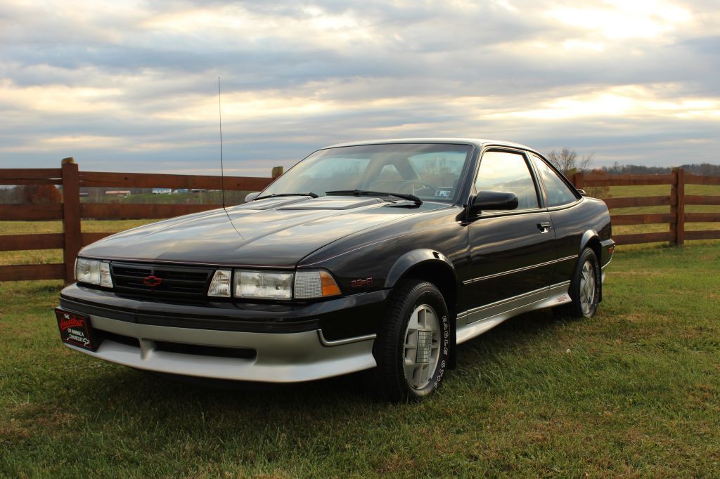 1988 Chevrolet Cavalier Image 2