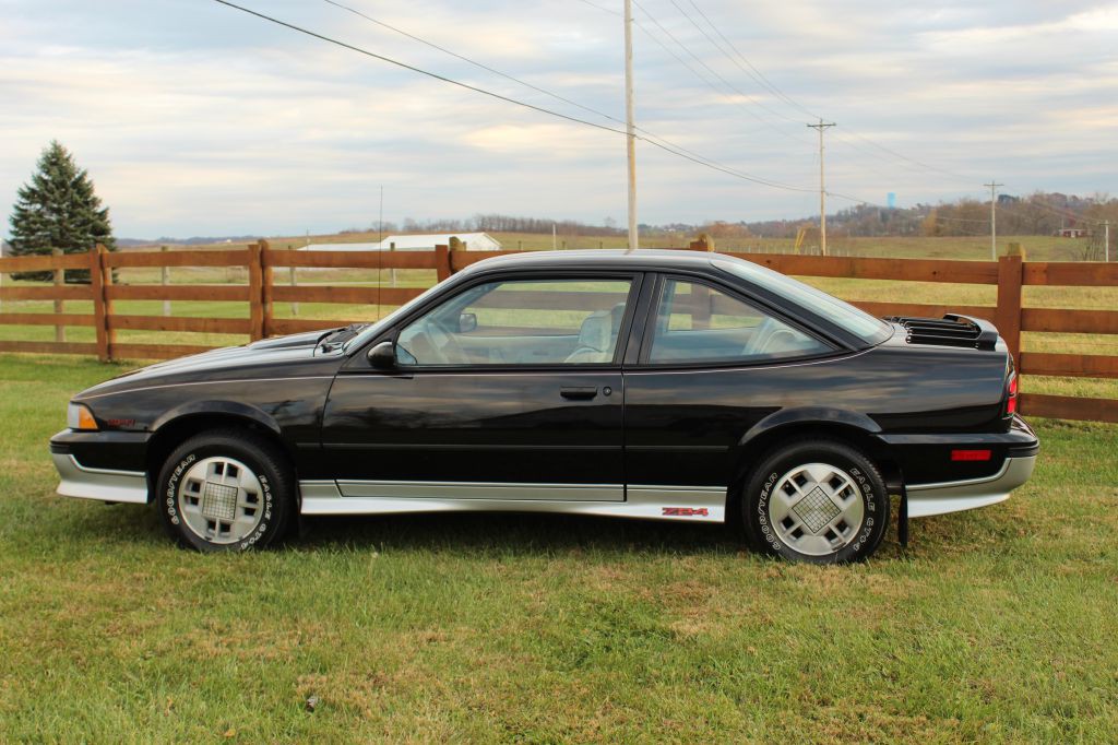 1988 Chevrolet Cavalier Image 4