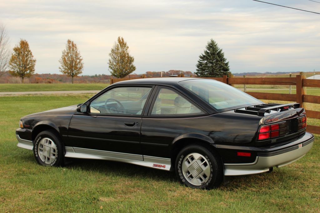 1988 Chevrolet Cavalier Image 6