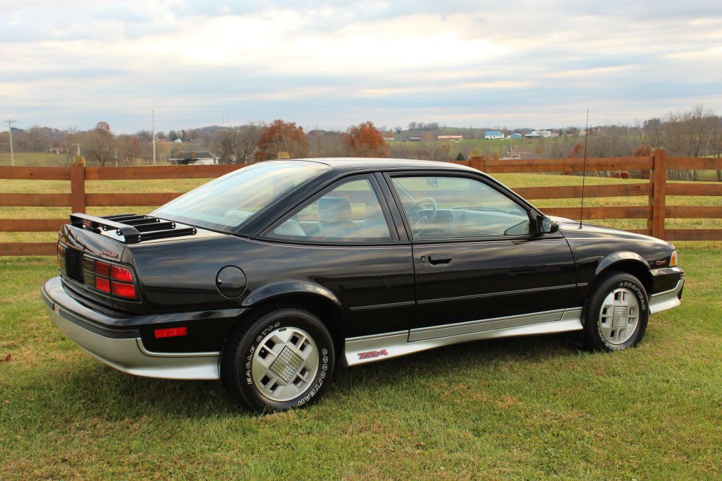 1988 Chevrolet Cavalier Image 9