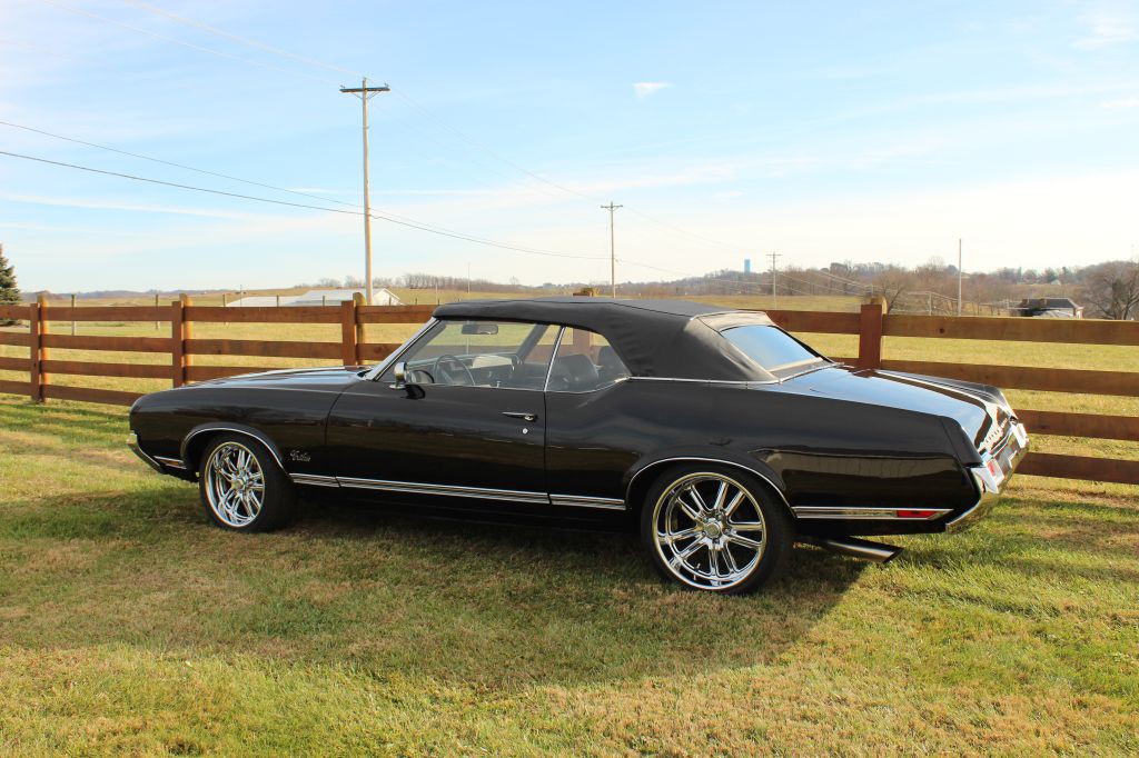 1971 Oldsmobile Cutlass Image 3