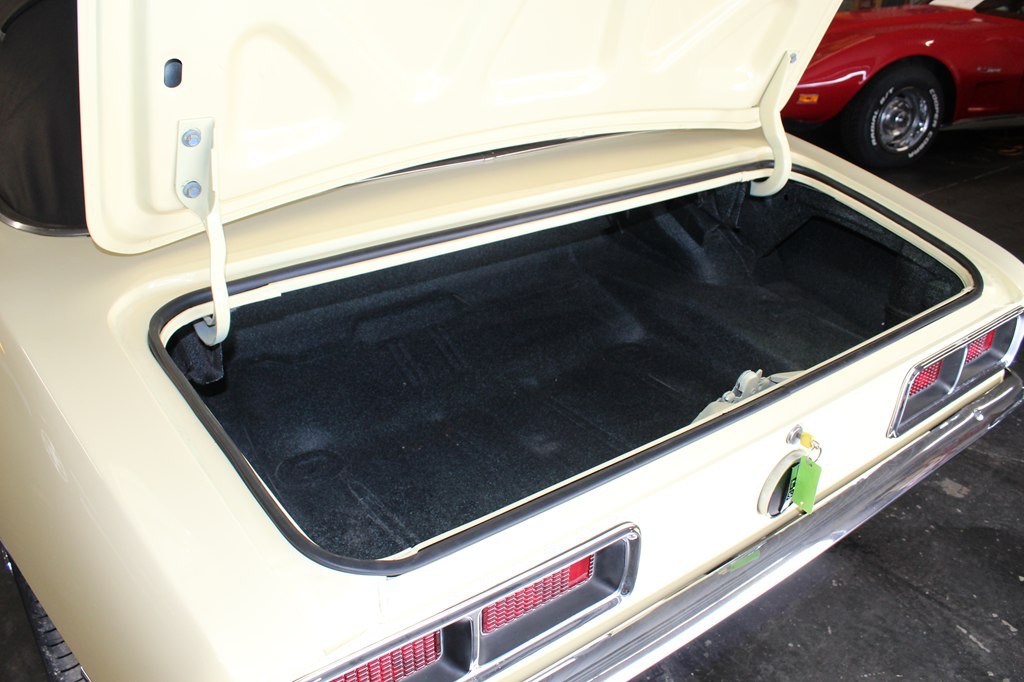 1968 Chevrolet Camaro Image 25