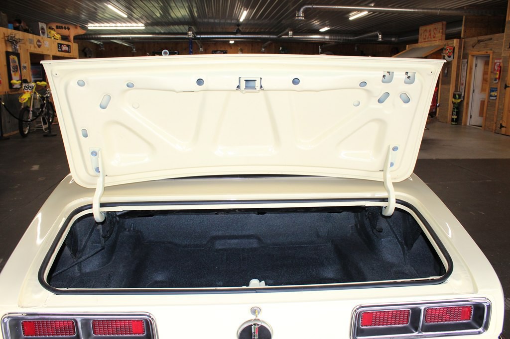 1968 Chevrolet Camaro Image 28