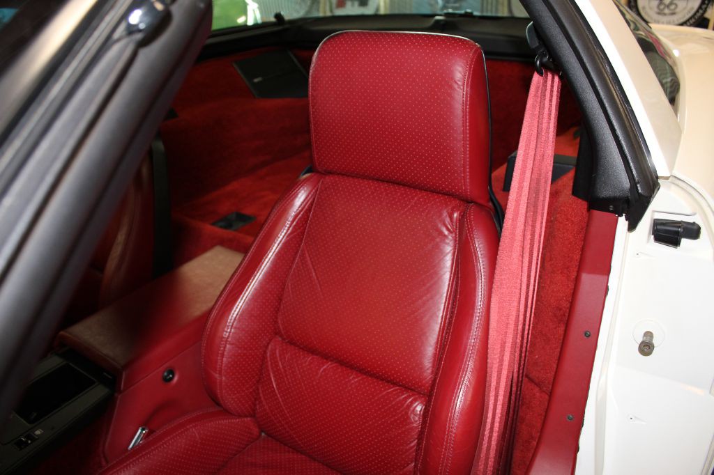 1984 Chevrolet Corvette Image 3