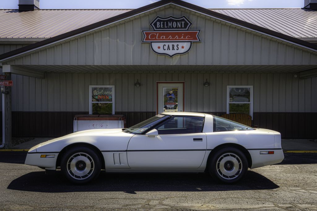 1984 Chevrolet Corvette Image 2