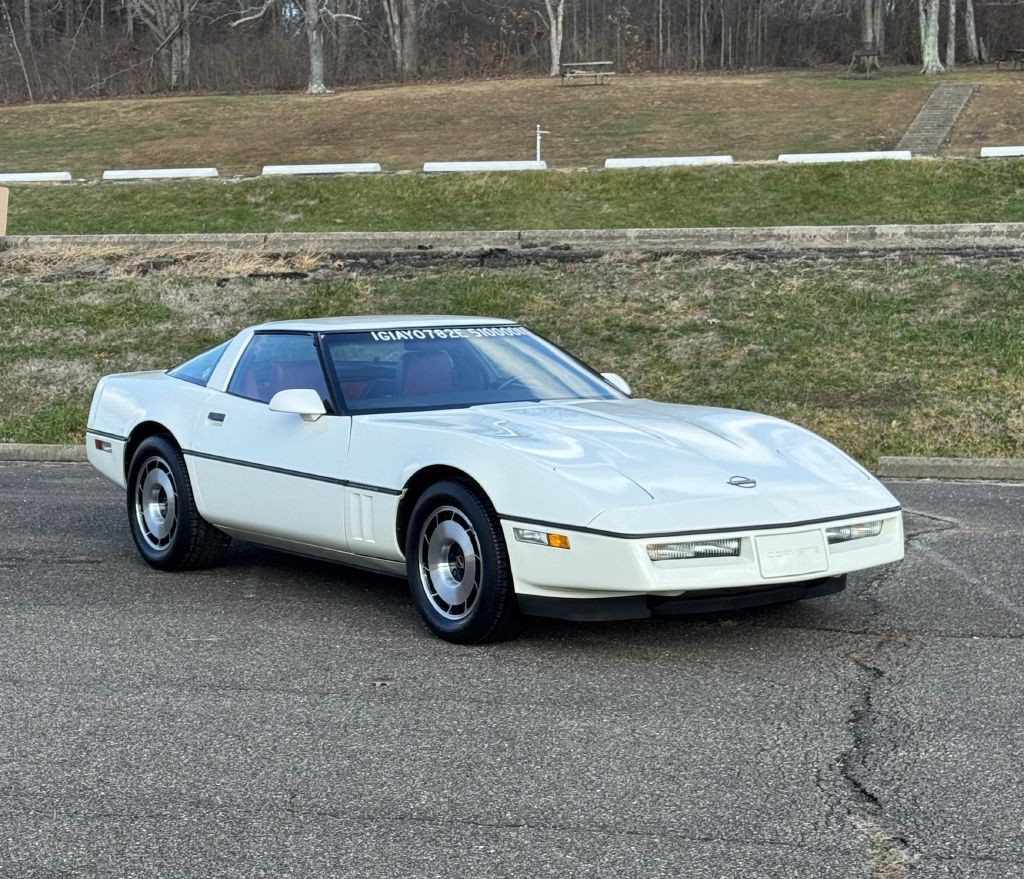 1984 Chevrolet Corvette Image 4