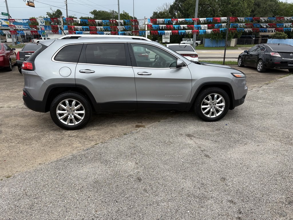 2015 Jeep Cherokee Image 2
