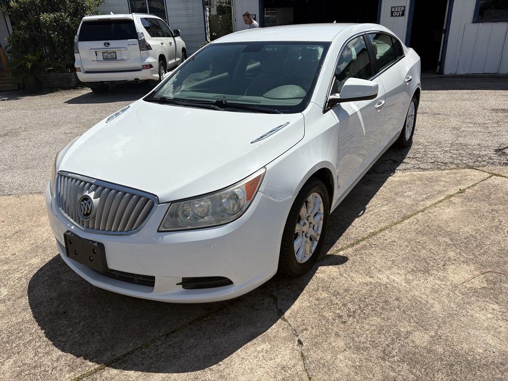 2012 Buick Lacrosse Image 3