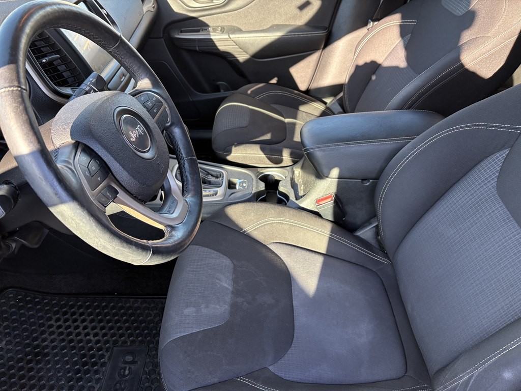 2015 Jeep Cherokee Image 3