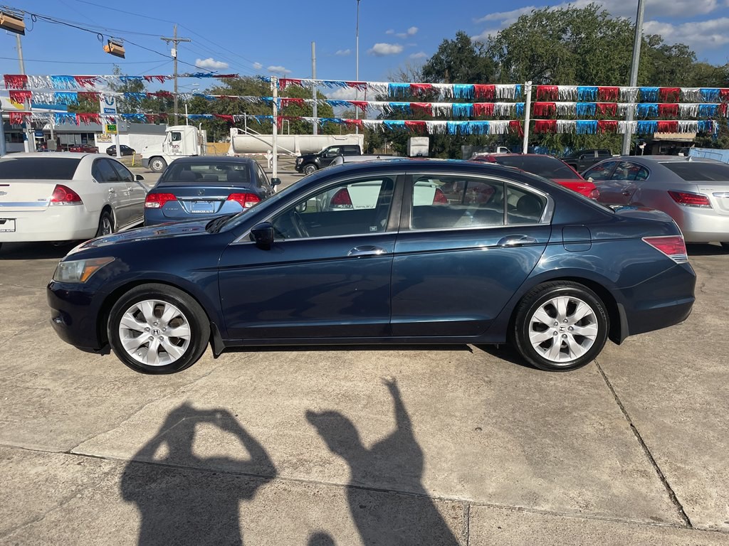 2010 Honda Accord Image 2