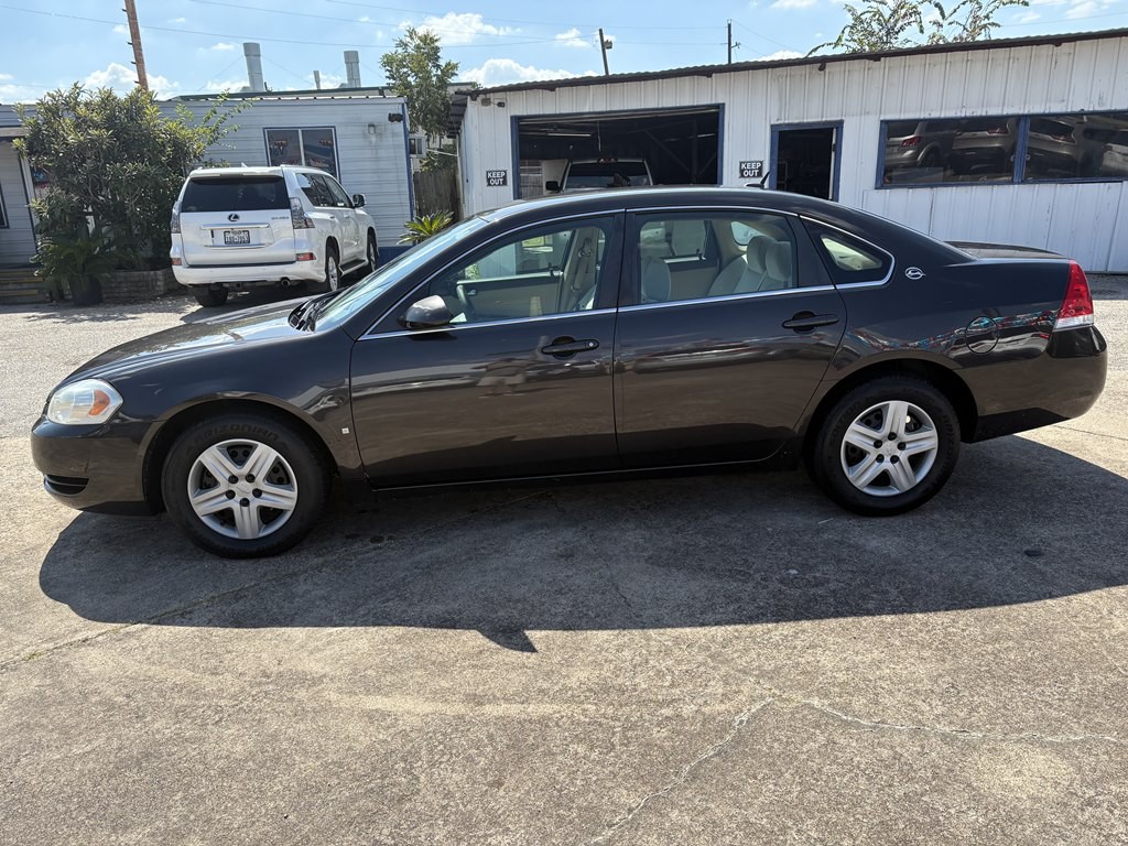2008 Chevrolet Impala Image 2