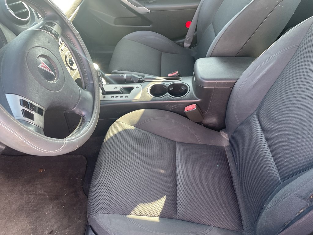 2008 Pontiac G6 Image 2