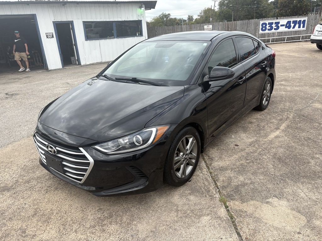 2018 Hyundai Elantra Image 1