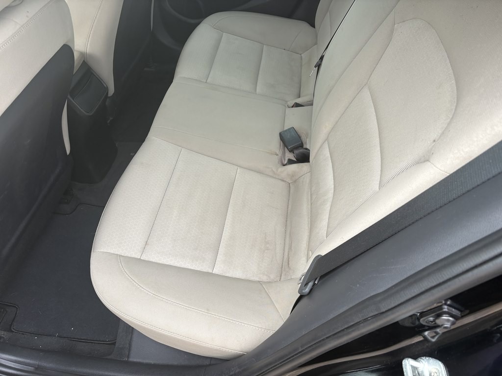 2018 Hyundai Elantra Image 4