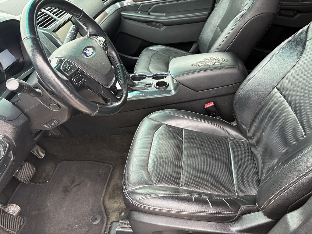 2016 Ford Explorer Image 4