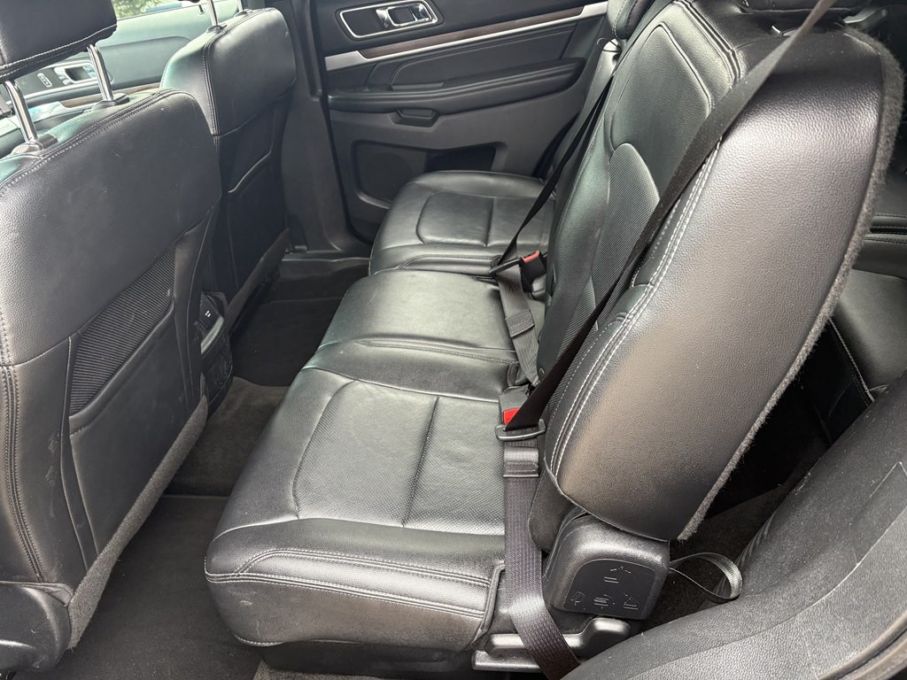 2016 Ford Explorer Image 5