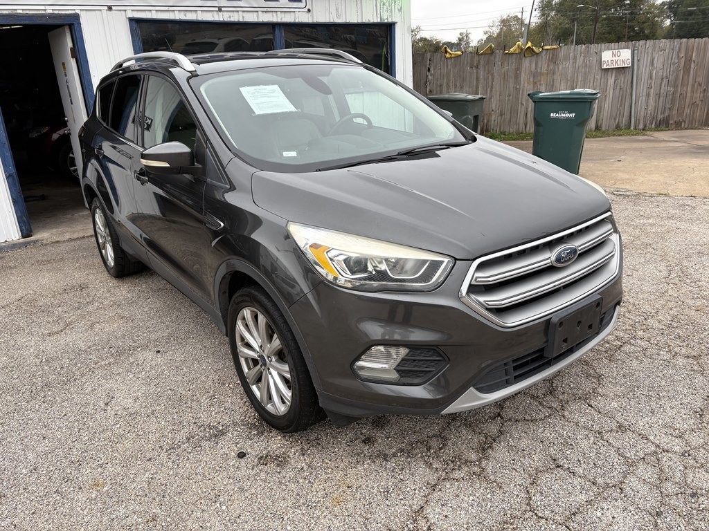 2017 Ford Escape Image 2