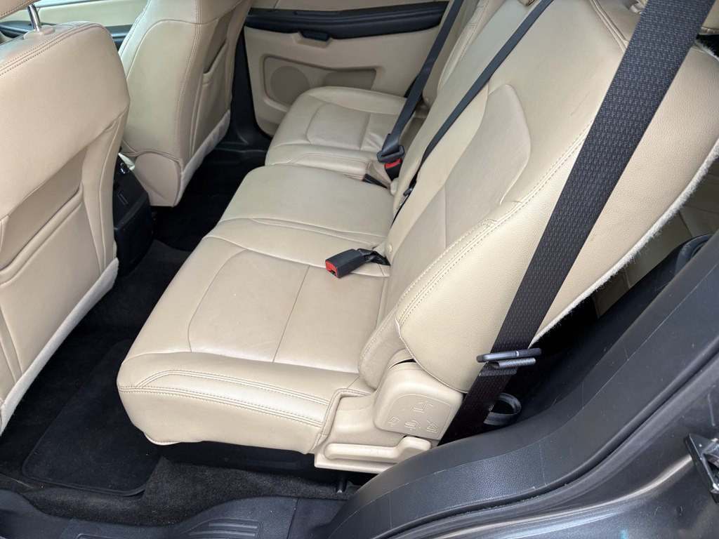 2016 Ford Explorer Image 6