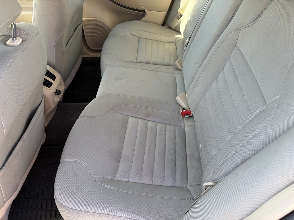 2015 Ford Taurus Image 4