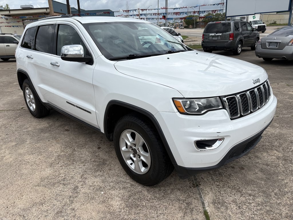 2017 Jeep Grand Cherokee Image 2