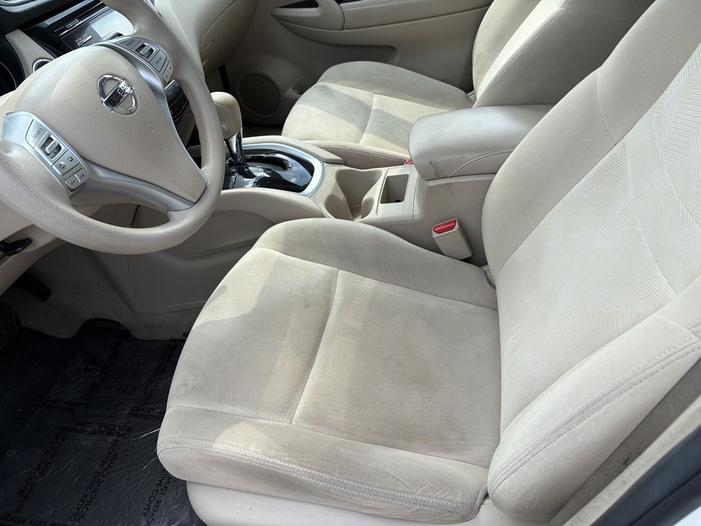 2015 Nissan Rogue Image 4