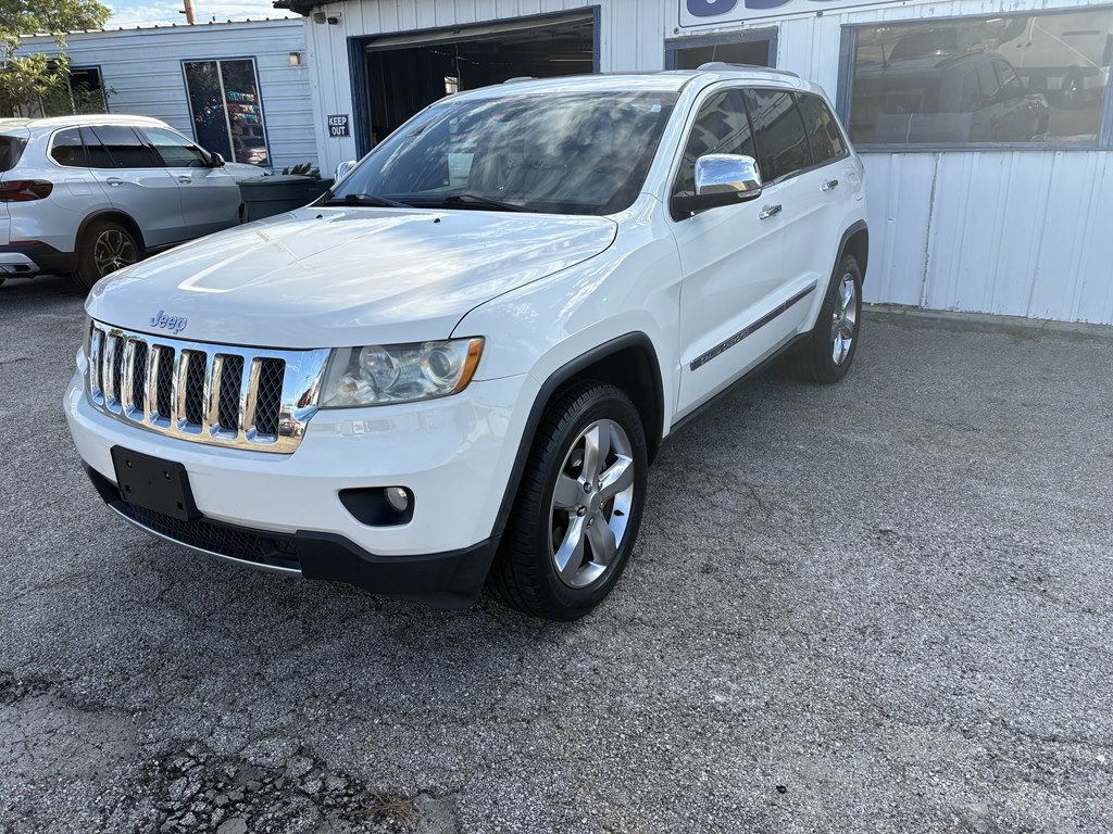 2012 Jeep Grand Cherokee Image 2