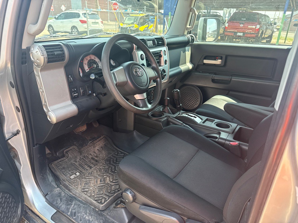 2008 Toyota FJ Cruiser Image 21