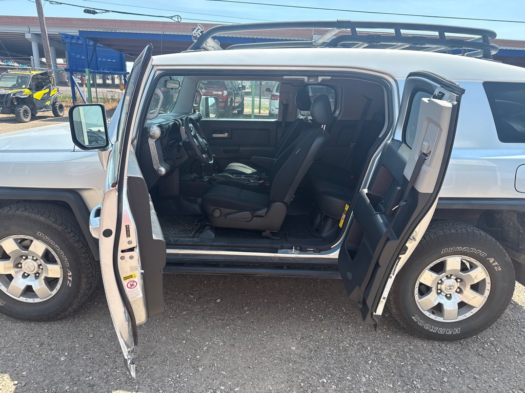 2008 Toyota FJ Cruiser Image 22
