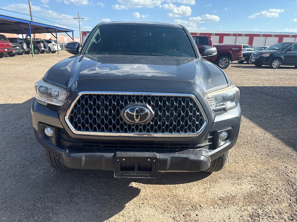 2019 Toyota Tacoma Image 2