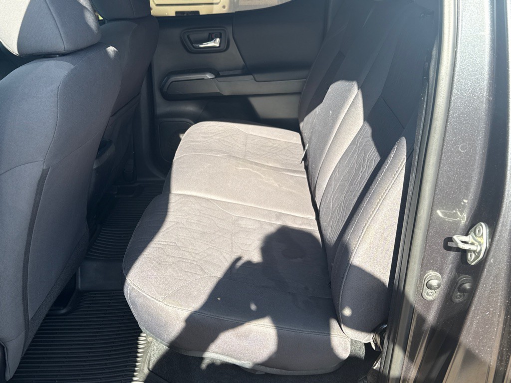 2019 Toyota Tacoma Image 15
