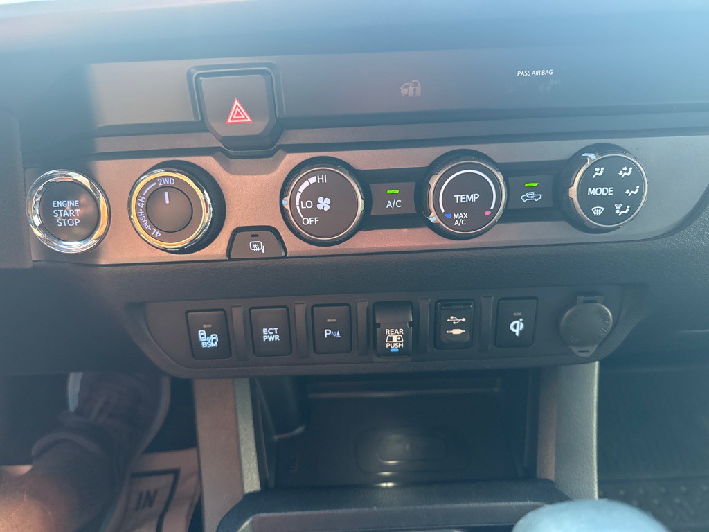 2019 Toyota Tacoma Image 23