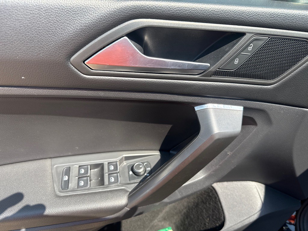 2021 Volkswagen Tiguan Image 16