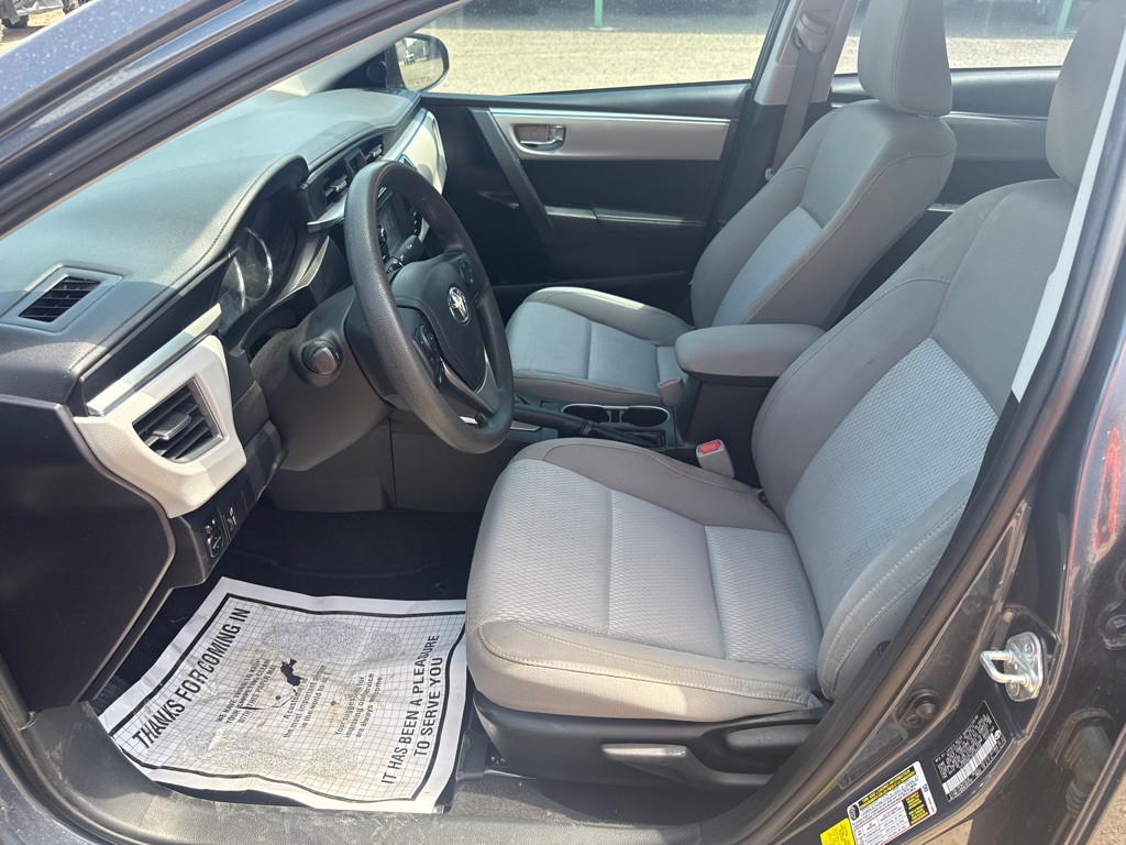 2016 Toyota Corolla Image 16