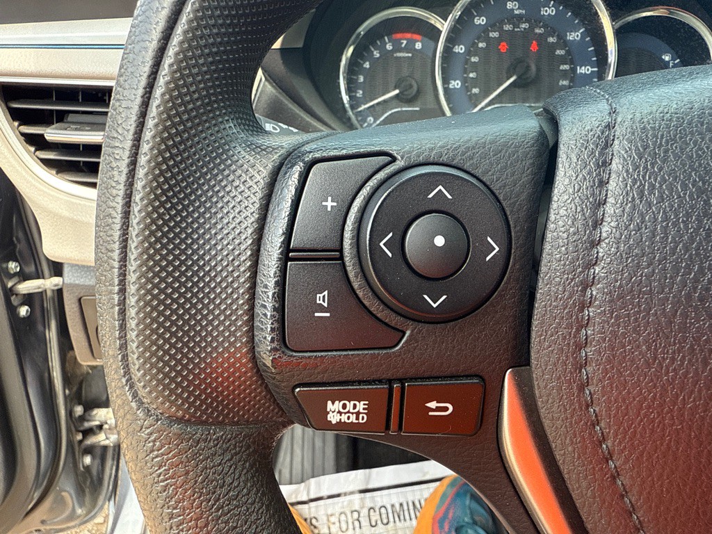 2016 Toyota Corolla Image 21