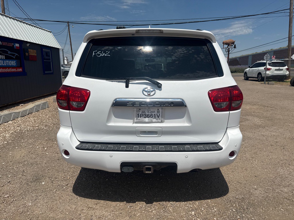 2011 Toyota Sequoia Image 13