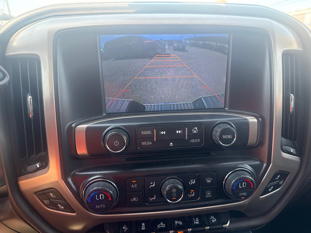 2015 GMC Sierra Image 26