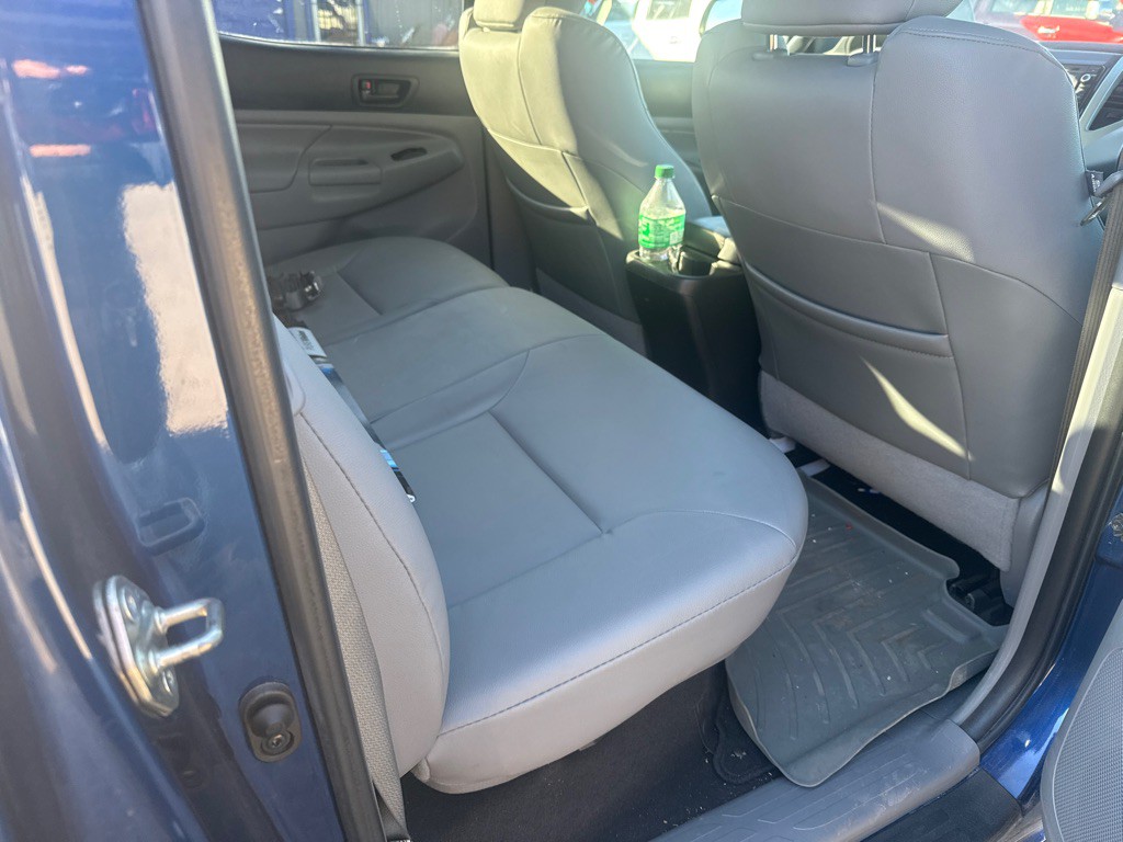 2014 Toyota Tacoma Image 10