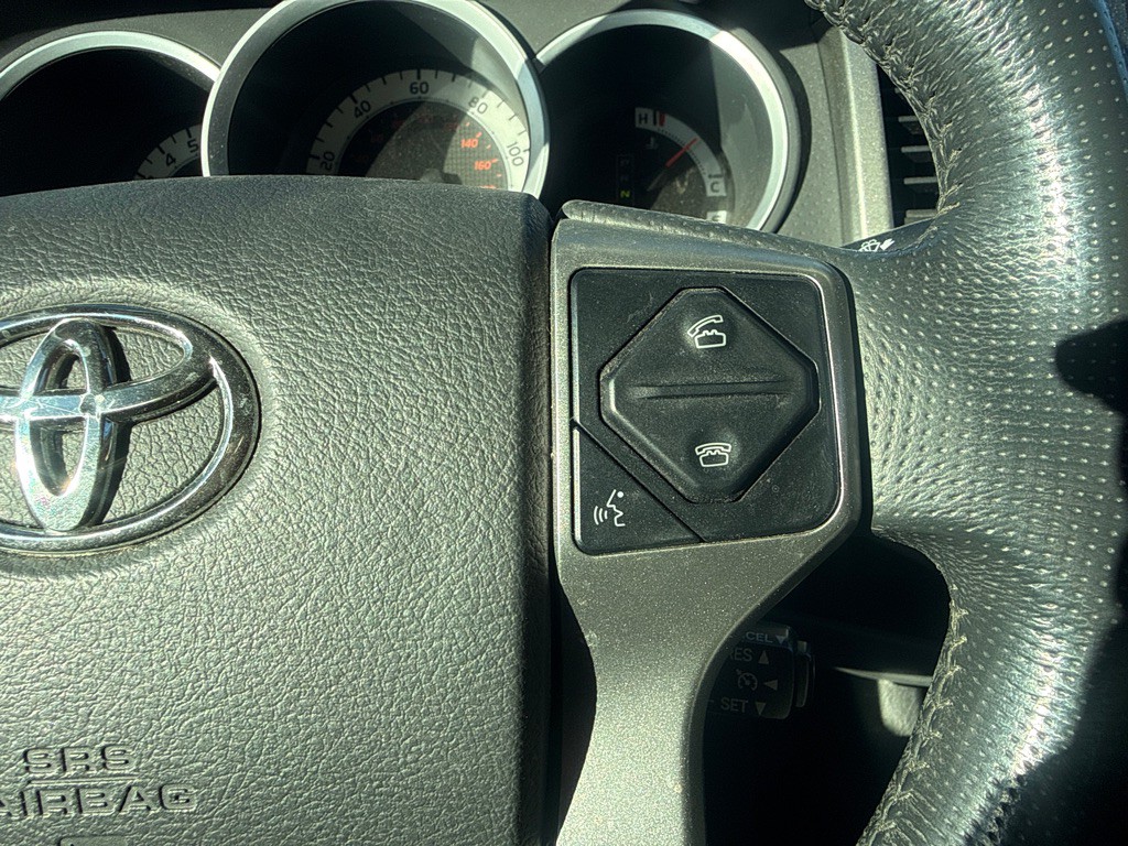 2014 Toyota Tacoma Image 23