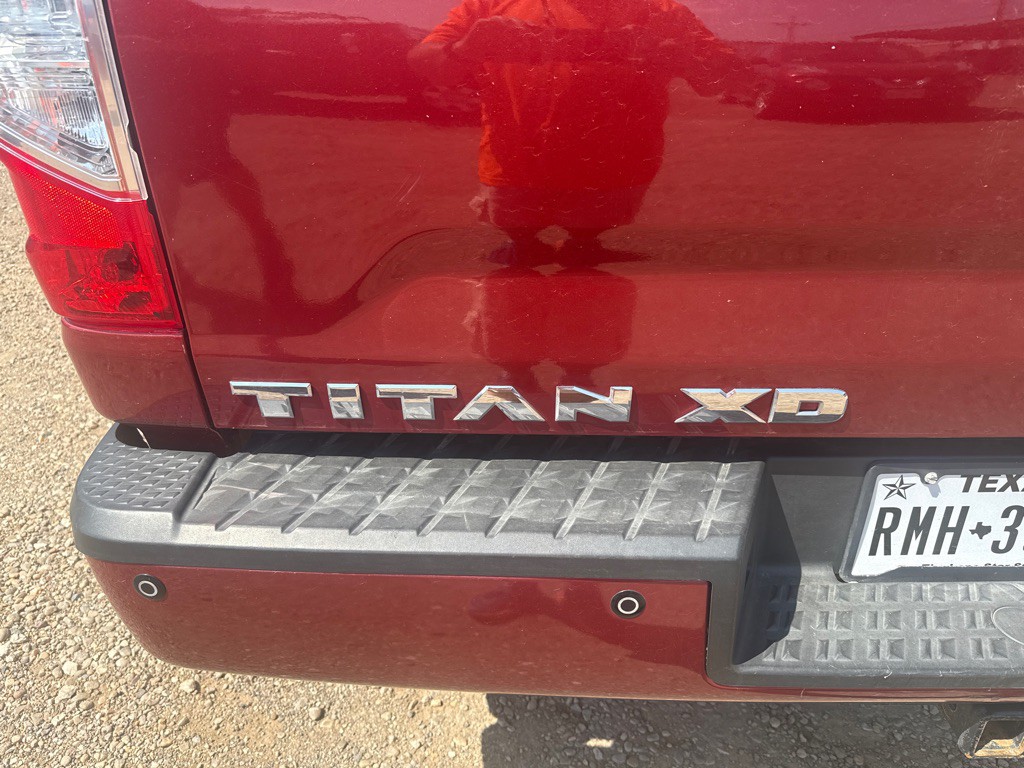 2019 Nissan Titan Image 15