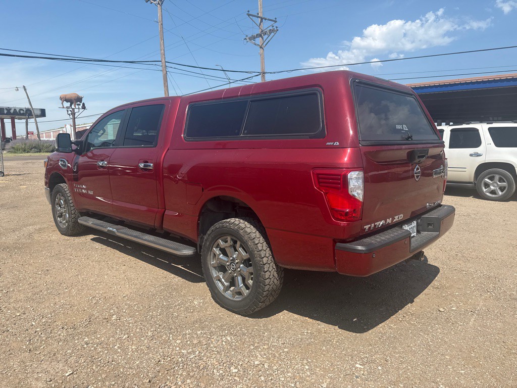2019 Nissan Titan Image 17