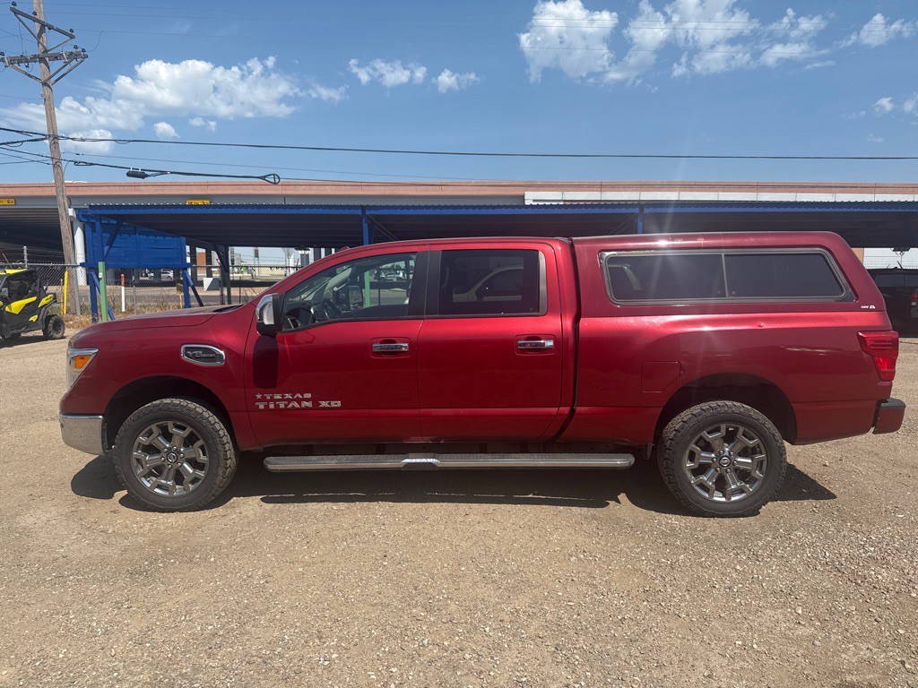 2019 Nissan Titan Image 18
