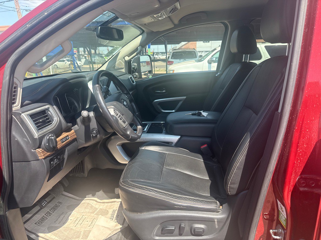 2019 Nissan Titan Image 20
