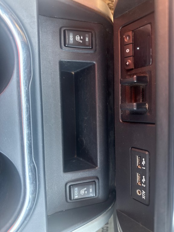 2019 Nissan Titan Image 34