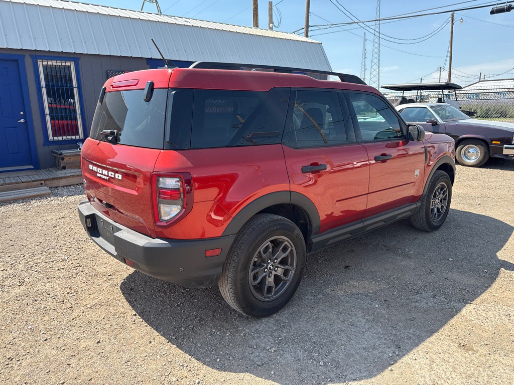 2022 Ford Bronco Image 9