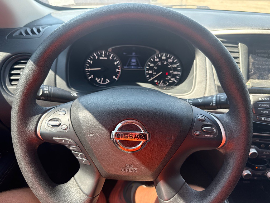 2020 Nissan Pathfinder Image 16