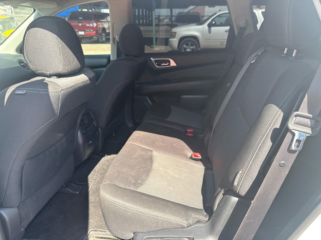 2020 Nissan Pathfinder Image 38