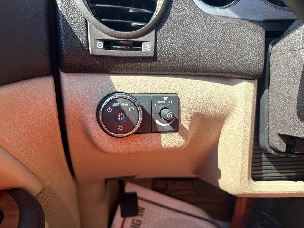2011 Buick Enclave Image 16