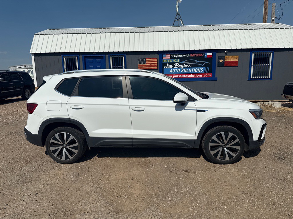 2022 Volkswagen Taos Image 6