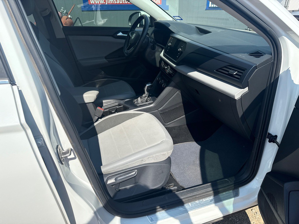 2022 Volkswagen Taos Image 8